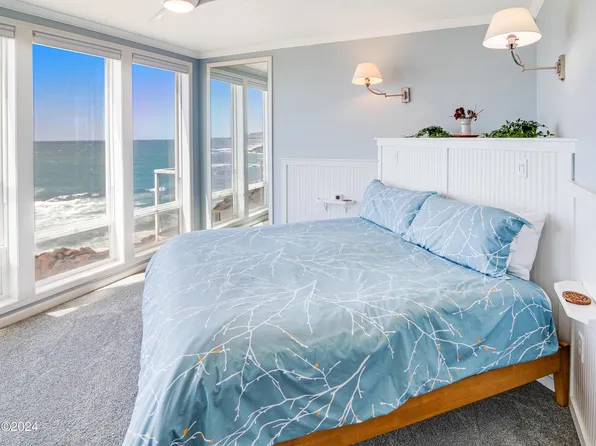 1113 N Highway 101 Unit 25, Depoe Bay, OR 97341