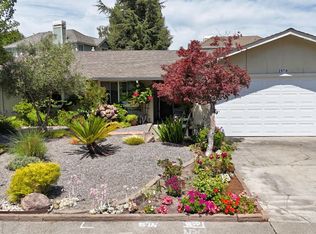 2570 Vine Hill Dr, Napa, CA 94558