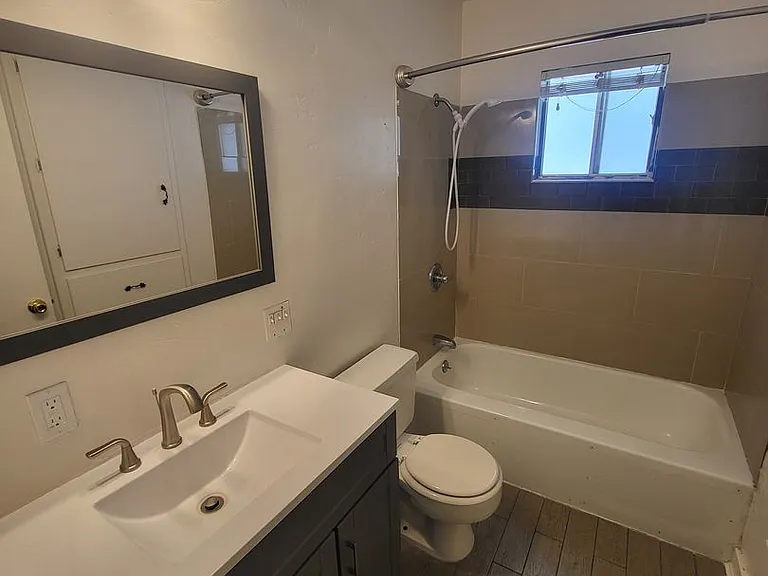 3602 Green Acre Dr — Photo 7