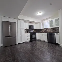 2213 East 59th Place, #1F