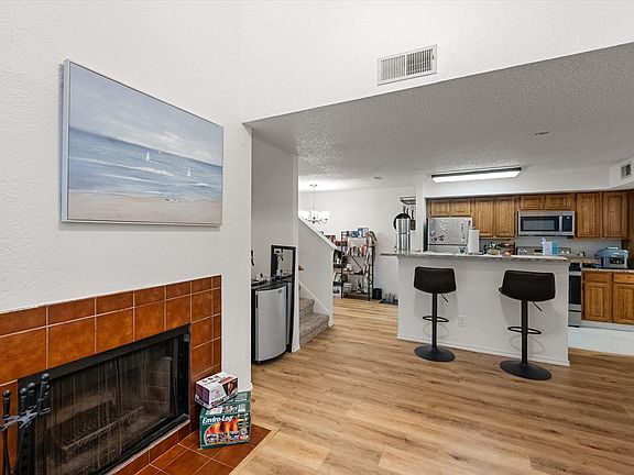 4th image of 2307 Balsam Dr APT L205