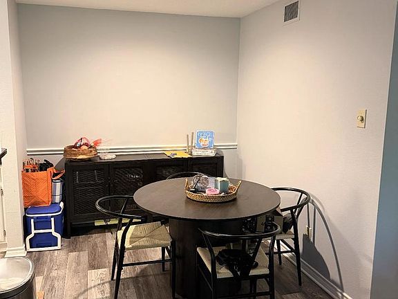 4th image of 1536 Lincoln Way APT 302B
