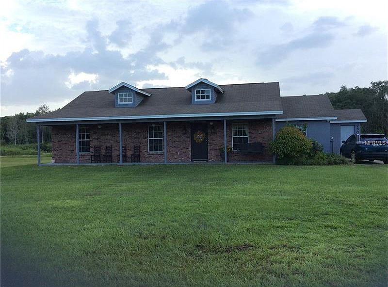 1st image of 750 Lake Agnes Dr