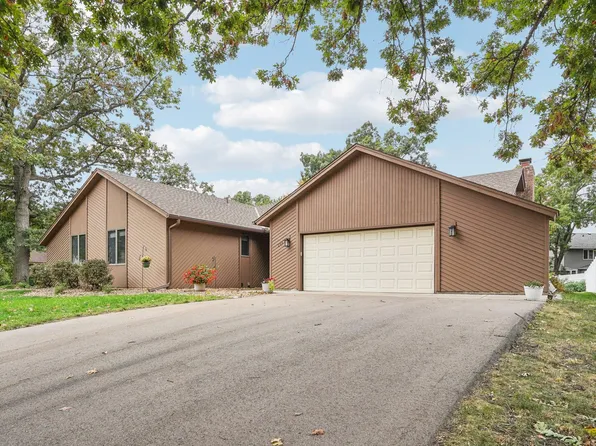 2067 Kings Rd, Eagan, MN 55122