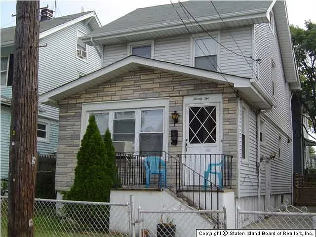 92 Coursen Pl photo 1