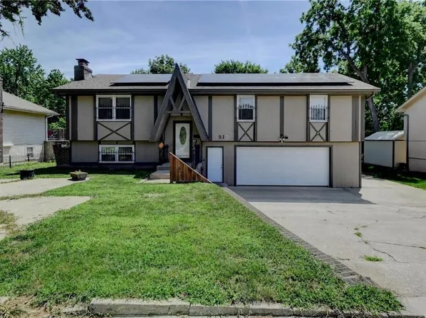 7917 N Troost Ave, Gladstone, MO 64118
