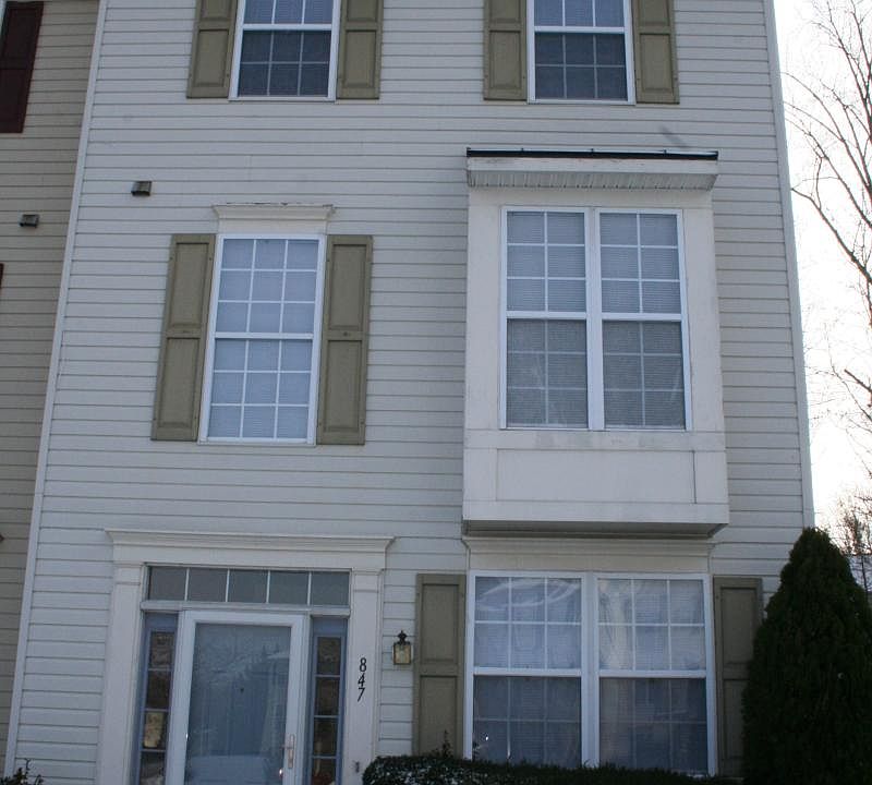 1st image of 847 English Chestnut Dr