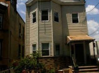 549 Gregory Ave, Weehawken, NJ 07086