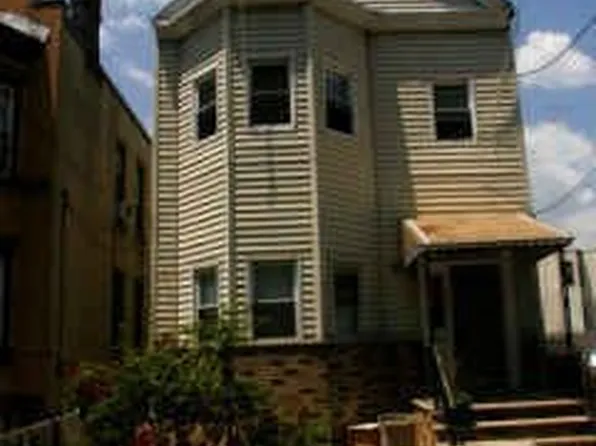 549 Gregory Ave, Weehawken, NJ 07086
