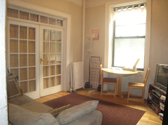 Rented by Metropolitan Equities | media 12