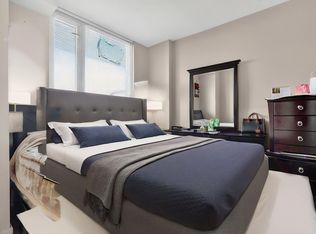 4028 Knight St #609, Vancouver, BC V5N 5Y8