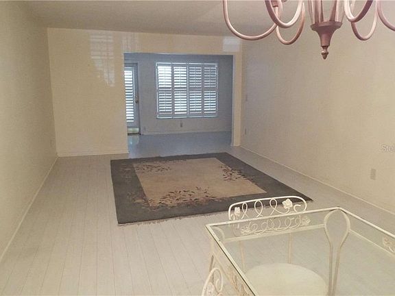 3rd image of 1631 S Lake Ave APT 2