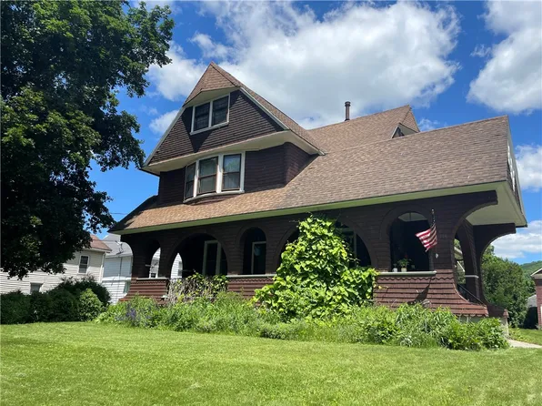 114 Maple St, Hornell, NY 14843