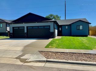 902 Braelynn Ln, Rapid City, SD 57703