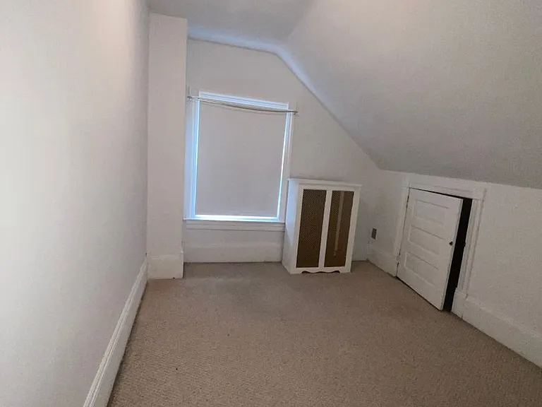 710 Darby Rd #2 — Photo 4
