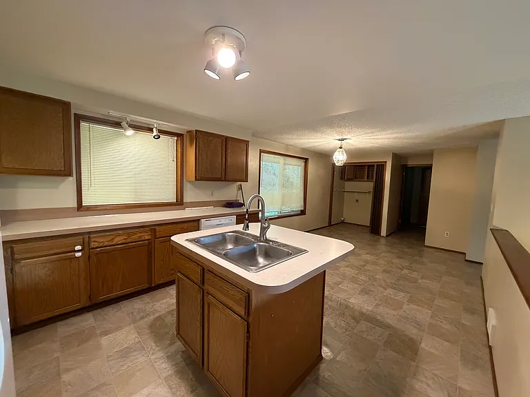 932 Union Mills Rd SE — Photo 2
