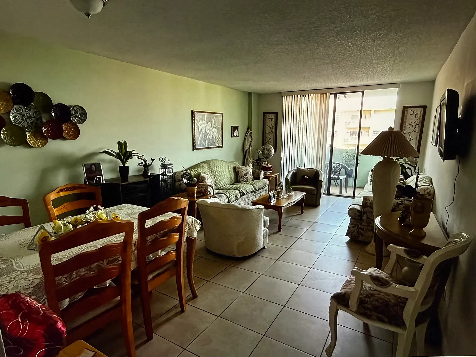 1 bed, 712 sqft, $1,800 — Photo 3