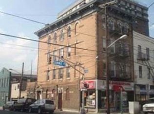 2101 Summit Ave, Union City, NJ 07087