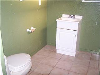 3rd image of 3852 E Harvey Ave