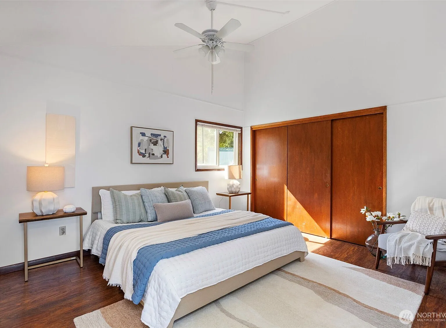 2 bed, 1500 sqft, $2,800 — Photo 4