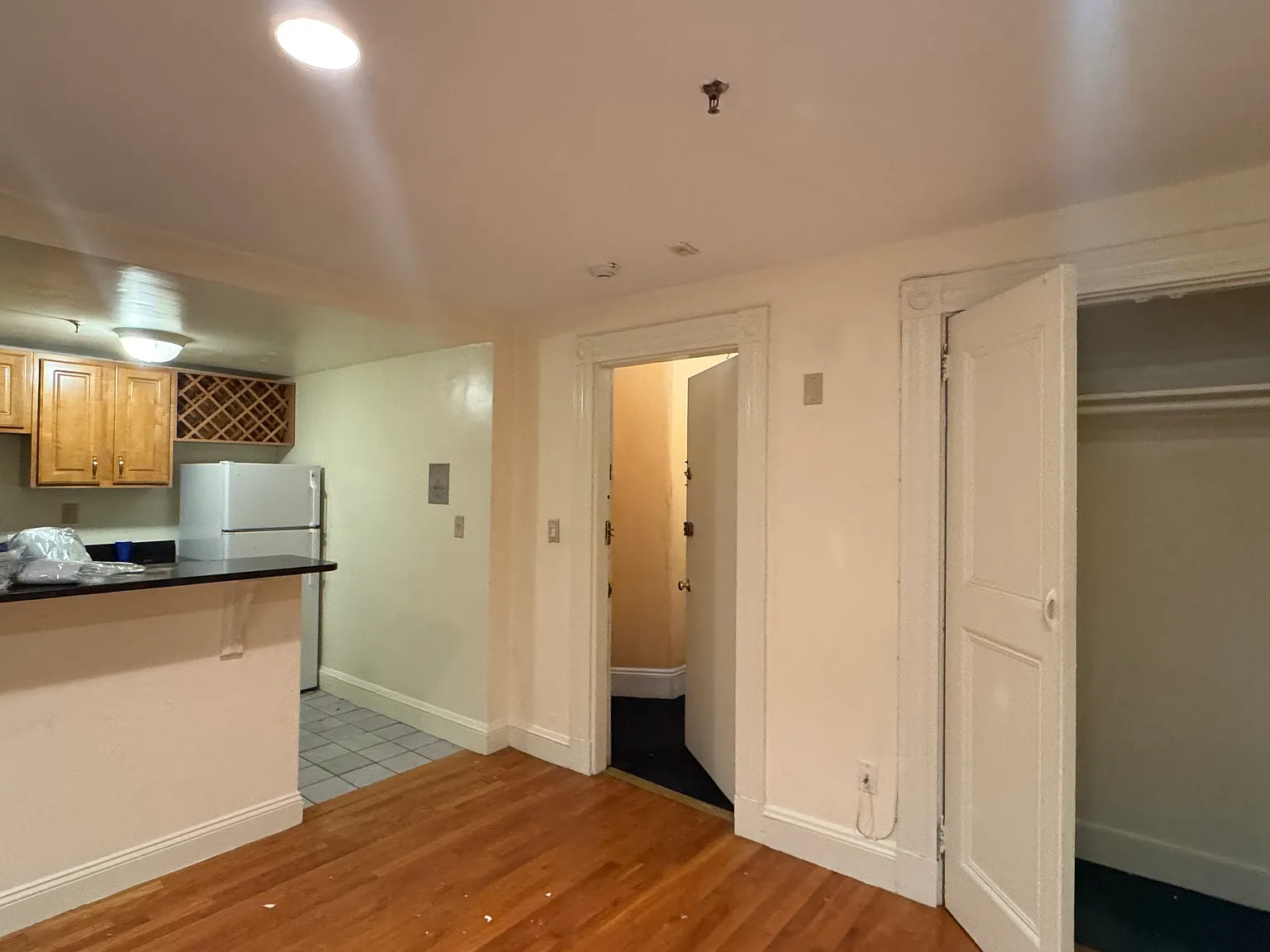 Studio, 585 sqft, $2,825 — Photo 3