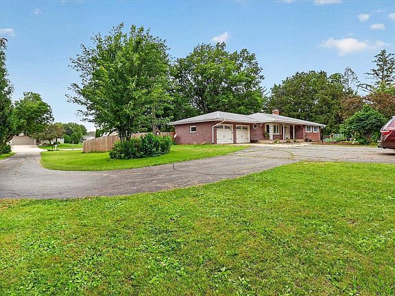 5th image of 726 Rockshire Dr