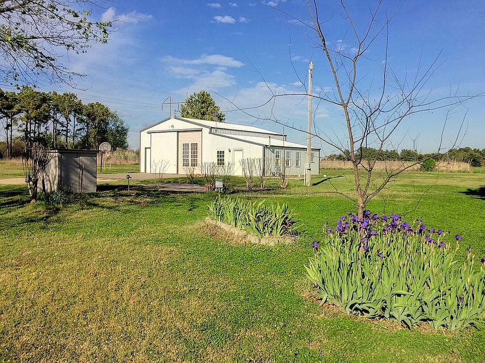 10081 Pecan Tree Cir