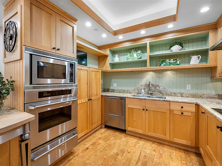 1 Beach Dr SE #2211 — Photo 29