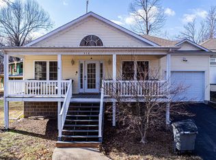 418 E Commerce Ave, Grand Rivers, KY 42045