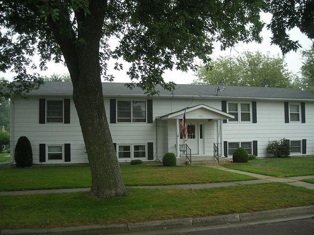1st image of 408 Everett N