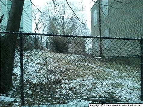 3rd image of 18-20 Clinton Ave