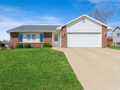 1180 S 26th St, Marion, IA, 52302