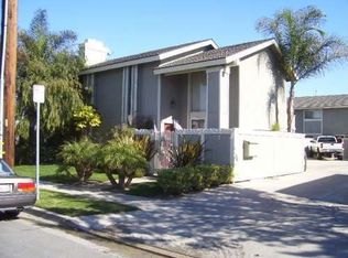 2120 Huntington St, Huntington Beach, CA 92648