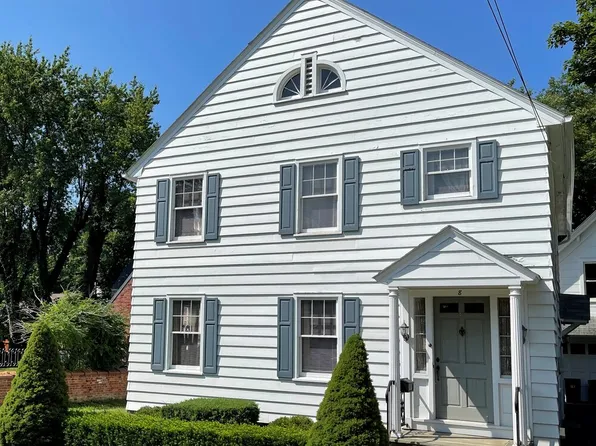 8 Prospect Ter, Cortland, NY 13045