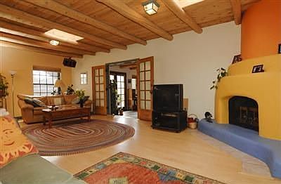 2nd image of 2542 Avenida De Isidro