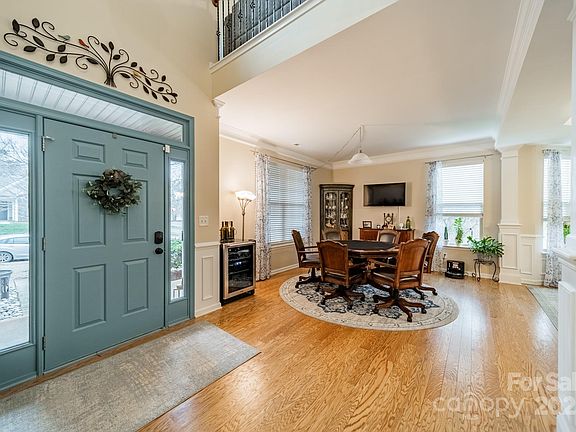 5th image of 4300 Haddington Dr