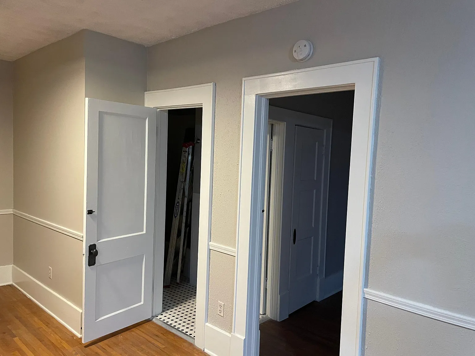 924 N Gilman Ave — Photo 4