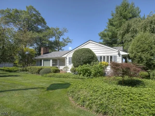 2 Birdseye Glen, Verona Twp., NJ 07044