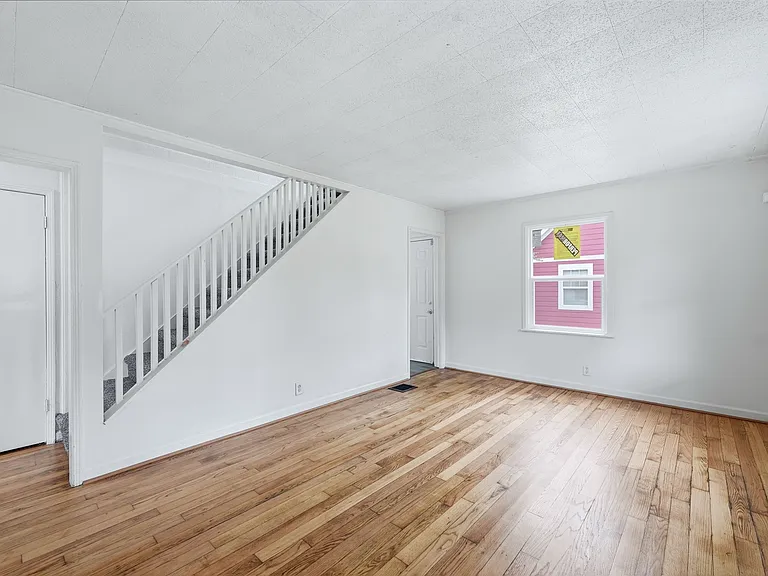 4705 E 35th St — Photo 15