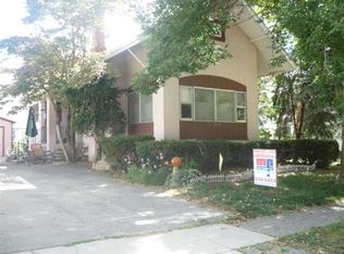 314 S Henry St, Geneseo, IL 61254