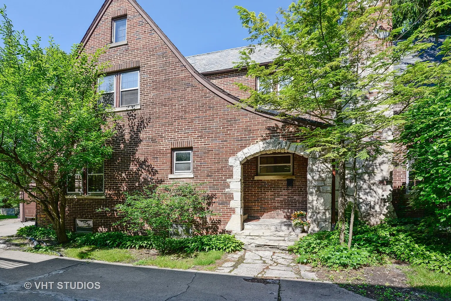 2917 Lake Ave photo 1