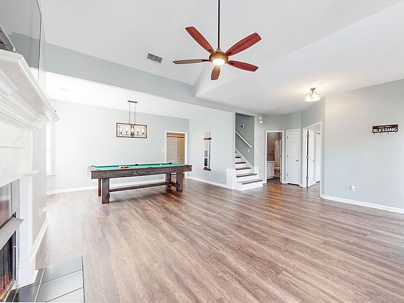 3rd image of 2040 Glennfield Ln