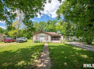 145 Urbandale Ave, East Peoria, IL 61611