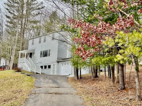 4 Courtly Cir, Owego, NY 13827