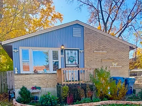 106 W 157th St, Harvey, IL 60426