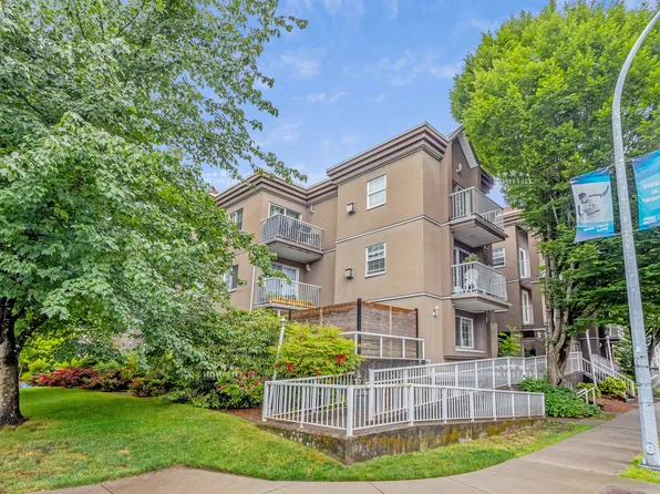 2375 Shaughnessy St #103, Pt Coquitlam, BC V3C 3E4