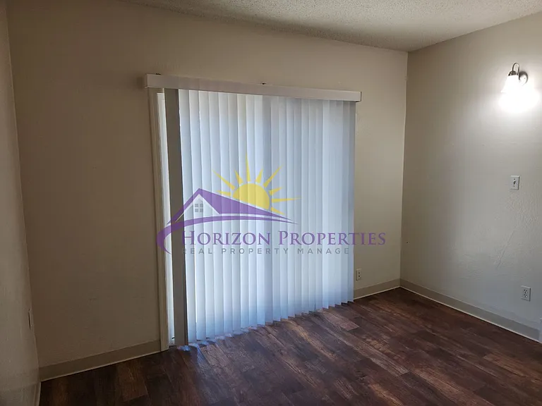 1430-1432 Topaz Way — Photo 6