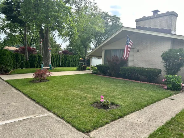 8500 Frontage Rd, Morton Grove, IL 60053
