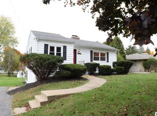 2300 Maple Dr, Jackson, MI 49203