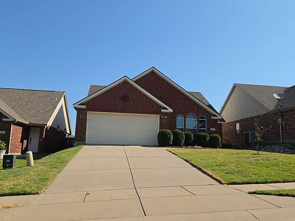 3rd image of 9001 Wild Rose Ln